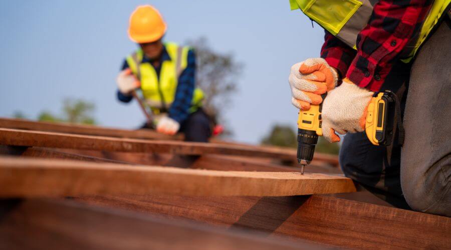 Professional gutter cleaning in Boothville, LA